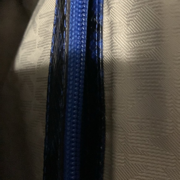 MK blue and black snake skin purse - Picture 5 of 6